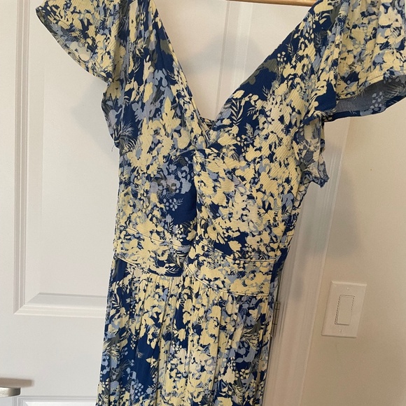 Dress - Picture 1 of 1